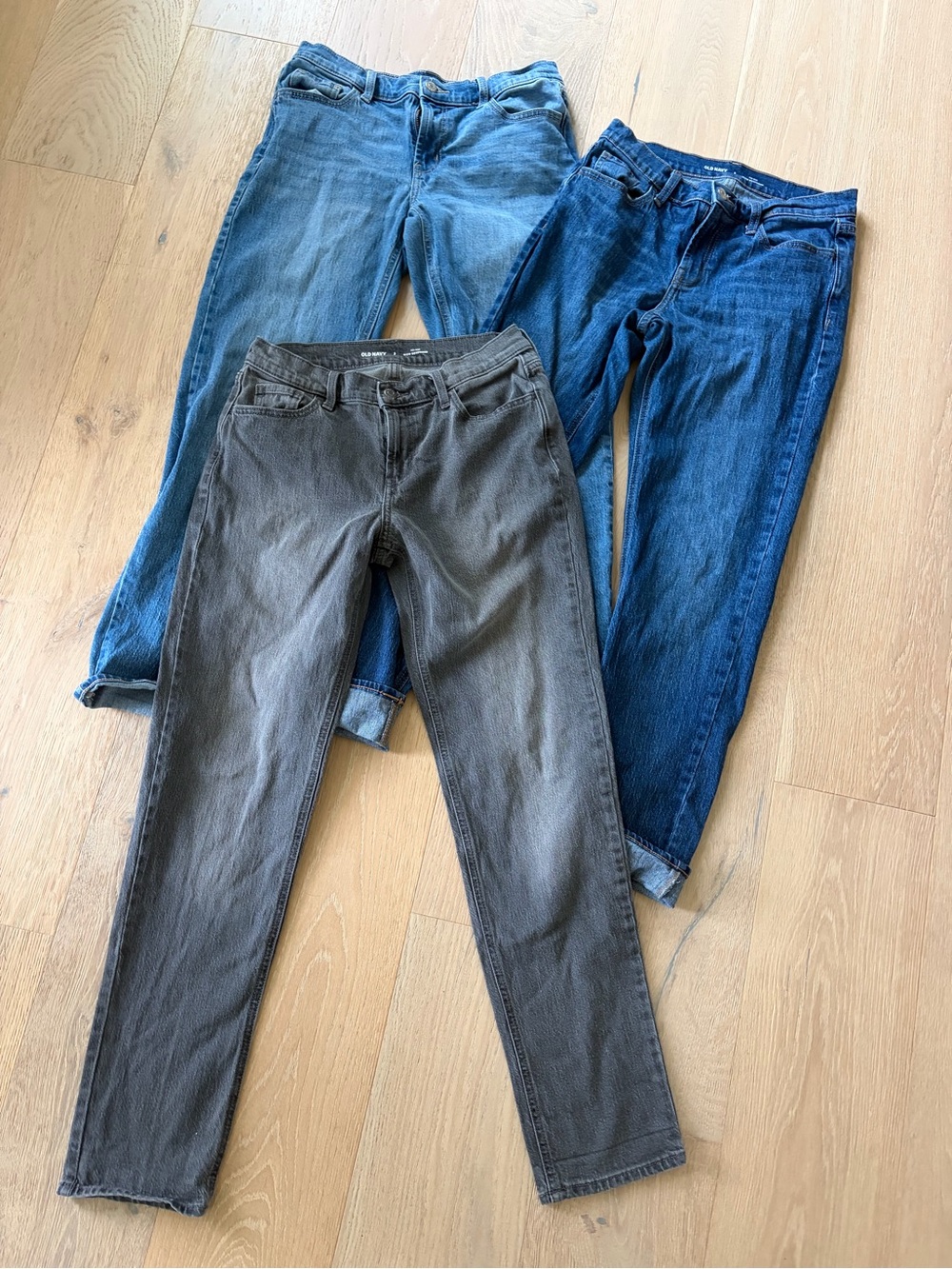Jeans denim 3 pair Old Navy boyfriend mid rise size 2